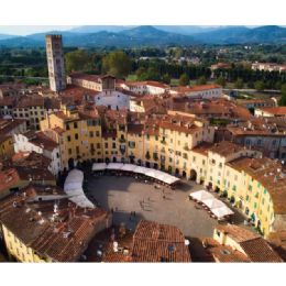 lucca